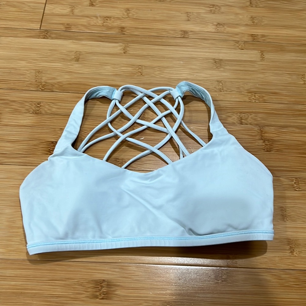 Lululemon sports bra!
